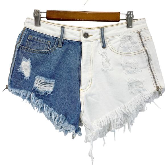 Vanilla Sky Denim Shorts‎ Womens Medium Two Tone Distressed Grunge Rocker Beach - Picture 1 of 13